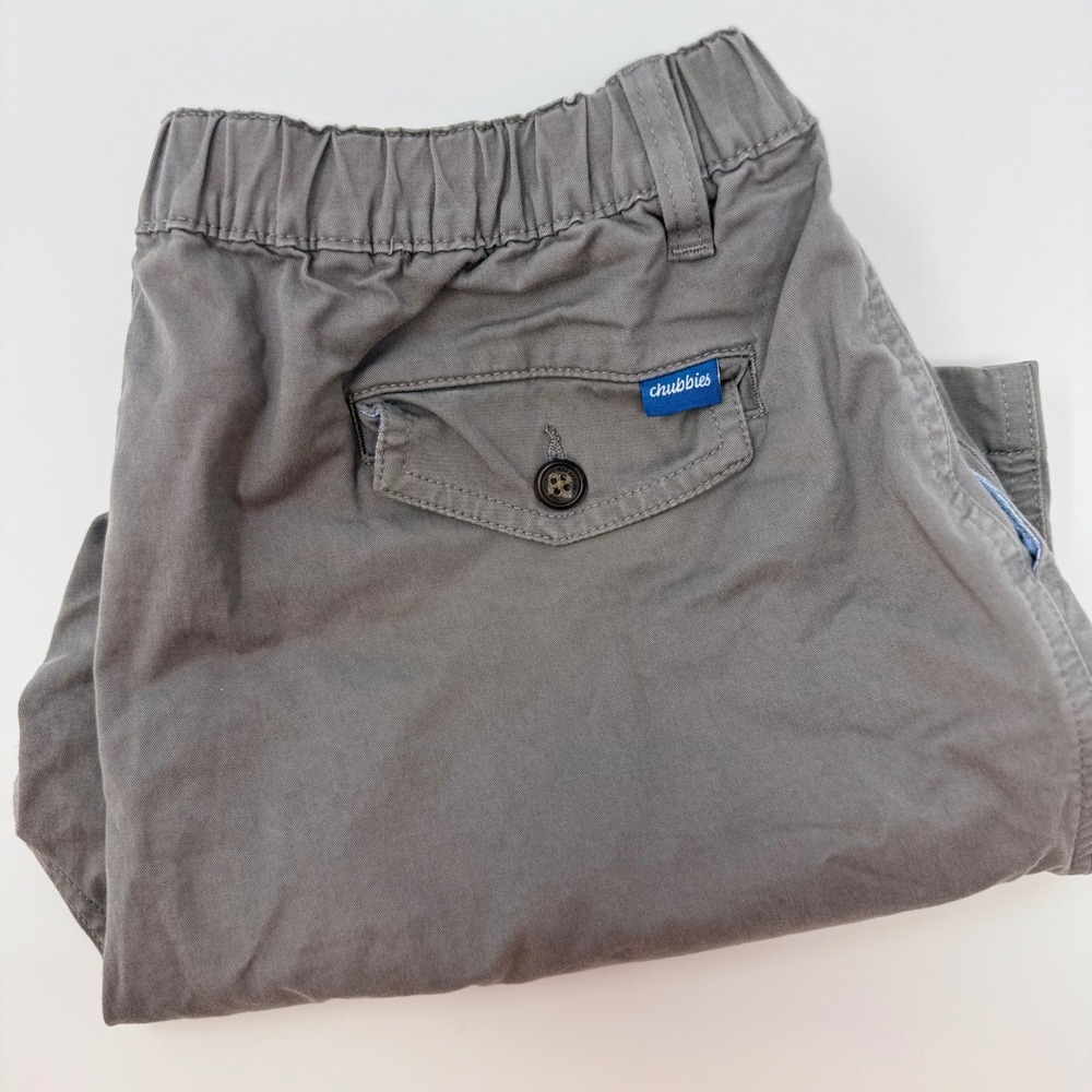 Chubbies Men's Gray Elastic Waist Shorts 7 Inch Inseam Size XL